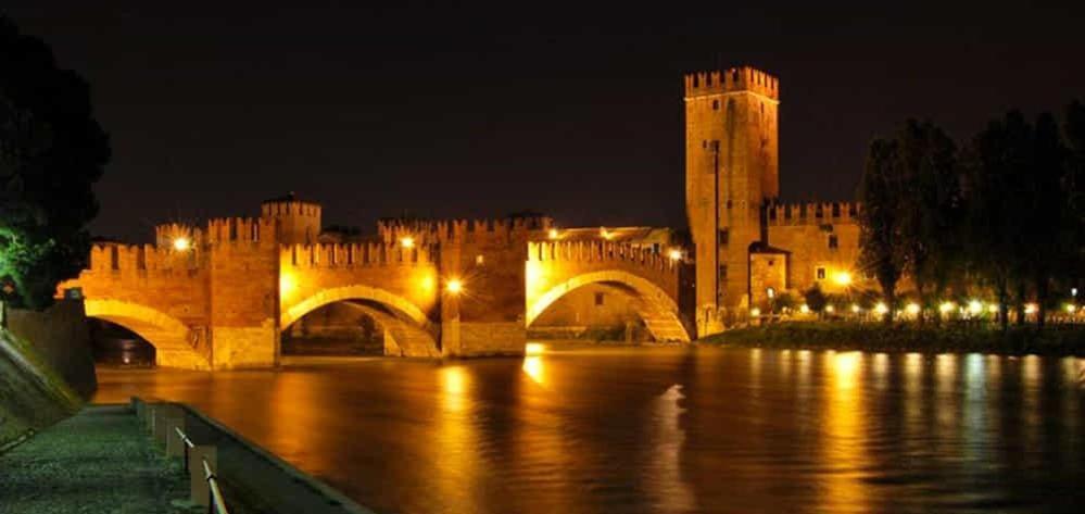Verona City Arsenale Apartment Exteriör bild
